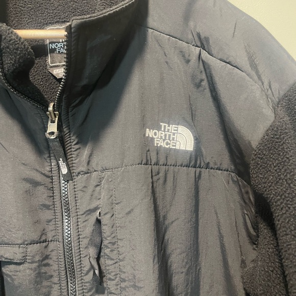 The North Face Men's XL Denali Black Performance Jacket - Picture 6 of 9